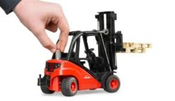 Gaffeltruck Bruder Linde H30D med paller