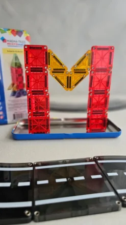 MAGNA-TILES micro MAGS Travel Tin case