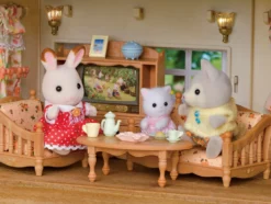 Sylvanian Families Byhus med Lys - med hemmeligt loftsrum